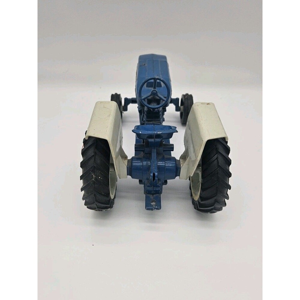 Vintage Ford 4000 1/12 Scale Diecast Blue Farm Tractor And Wagon - Picture 4 of 5